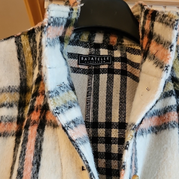 Bagatelle Plaid Teddy Jacket - Cream, Black, Pink - Picture 3 of 4
